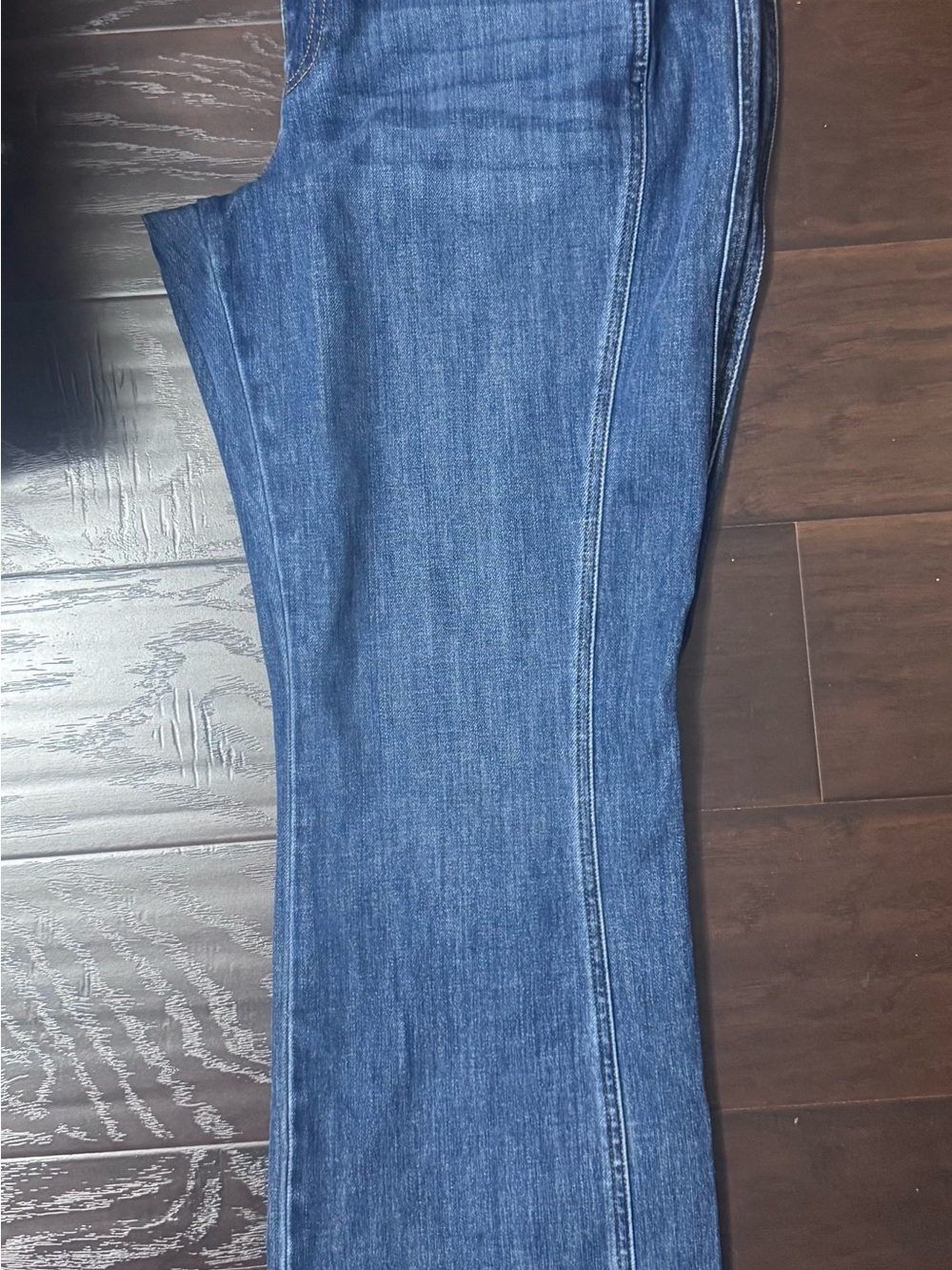 Kut from the Kloth Women's Mid-Blue Straight Leg Jeans